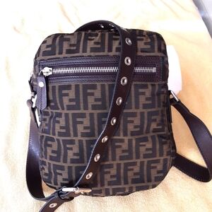 Fendi zucca crossbody messenger bag Unisex AWESOME 👌 👏